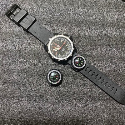 LUMINOX 8830 8831RH QUARTZ WATCH BLACK DIAL COMPASS BAND SWISS MADE BOX PAPERS