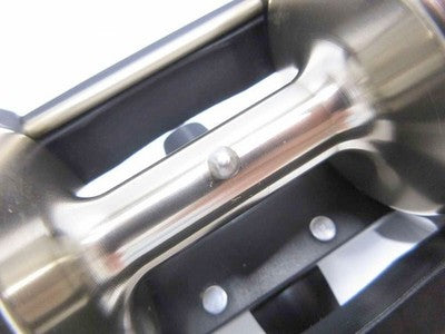 DAIWA TOURNAMENT ISHIDAI SS-30SH LONG-DISTANCE STANDARD PLUS CARBON HANDLE