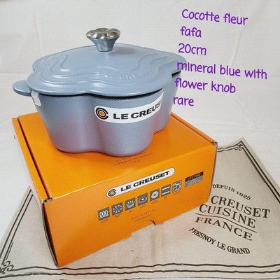 LE CREUSET COCOTTE FLEUR 20CM MINERAL BLUE FLOWER KNOB RARE NEW JP