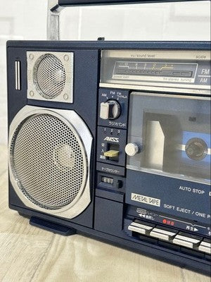 SANYO BOOMBOX MR-V8 SHOWA RETRO RADIO CASSETTE PLAYER WITH ORIGINAL BOX