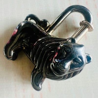 HERMES 1997 MARGIELA ERA LION CADENA CHARM PALLADIUM SILVER LIMITED EDITION