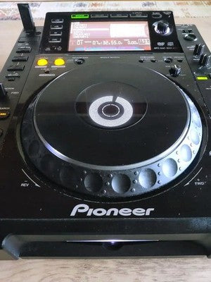 PIONEER CDJ-2000 PROFESSIONAL DJ MULTI PLAYER - E-8709 ERROR CLEAR, NEW CABLES