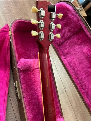 GIBSON LES PAUL CLASSIC 1992 PRE-HISTORIC ELECTRIC GUITAR, NECK REFINISH