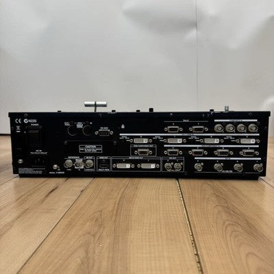 ROLAND V-800HD MULTI-FORMAT VIDEO SWITCHER 1080/60P 8IN/6OUT AC100V 50/60HZ 75W