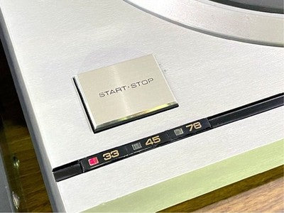 TECHNICS SP-10MK2A, SH-10EA, AND SH-10R TURNTABLES (INCLUDES TRANSPORT PLATE)