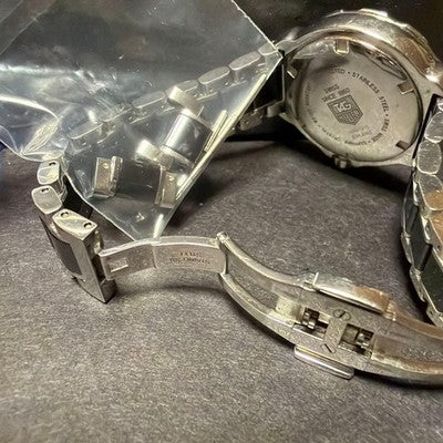 TAG HEUER WAH1210 FORMULA 1 BLACK DIAL WATCH UNTESTED FOR REPAIR WITH BOX AS IS