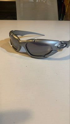 OAKLEY PLATE VINTAGE SUNGLASSES BLACK IRIDIUM LENSES DARK SILVER FRAME