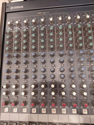 YAMAHA MG24/14FX MIXING CONSOLE 24CH ANALOG AUDIO MIXER SR MIXER WITH CASE