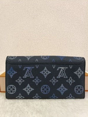 LOUIS VUITTON MAHINA IRIS LONG WALLET NAVY MONOGRAM LEATHER FLIGHT MODE IC CHIP