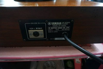 YAMAHA GT-2000L TURNTABLE RECORD PLAYER WITH CABINET, SPINDLE, AND SWITCH
