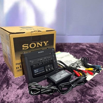 SONY GV-D200 DIGITAL8 HI8 8MM PORTABLE VIDEO CASSETTE RECORDER DECK W/REMOTE