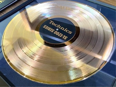TECHNICS SL-1200 SERIES 35TH ANNIVERSARY GOLD DISC WITH BOOKLET AND ORIGINAL BOX