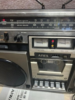 AIWA TPR-820 VINTAGE BOOMBOX STEREO CASSETTE RADIO FROM JAPAN TESTED WORKING