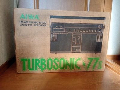 AIWA CS-J77MKII VINTAGE 1980 BOOMBOX WITH ORIGINAL BOX DOLBY NR METAL TAPE DSL