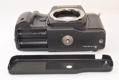 CONTAX RX BODY FILM SLR CAMERA THE FASTEST SHUTTER SPEED IS 1/4000 AS IS