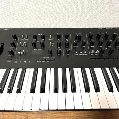 KORG PROLOGUE 8 ANALOG POLYPHONIC SYNTHESIZER KEYBOARD EXCELLENT CONDITION JAPAN