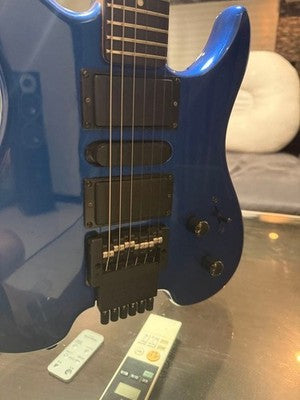 STEINBERGER SPIRIT HEADLESS ELECTRIC GUITAR REPAINTED USED
