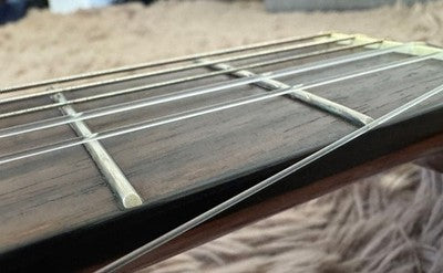 YAMAHA NTX900FM ELECTRIC CLASSICAL GUITAR THIN BODY SOLID SPRUCE PICKUP CASE