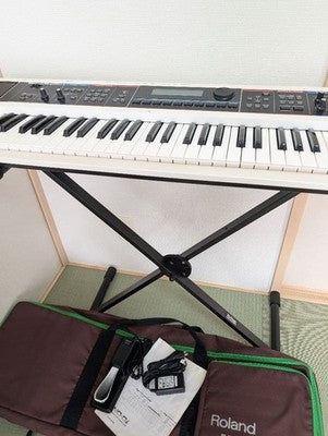ROLAND JUNO-DI SYNTHESIZER KEYBOARD 61-KEY W/ STAND ADAPTER MANUAL FROM JAPAN