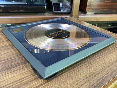 TECHNICS SL-1200 SERIES 35TH ANNIVERSARY GOLD DISC WITH BOOKLET AND ORIGINAL BOX