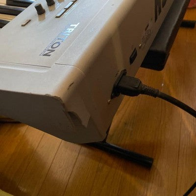 KORG TRITON CLASSIC 61-KEY SYNTHESIZER KEYBOARD MODULE W/ FLOPPY DISK - JAPAN