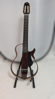 YAMAHA SLG200NW SILENT CLASSICAL GUITAR EXCELLENT CONDITION W/CASE STAND STRINGS