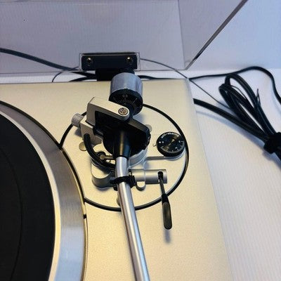 TECHNICS SL-1500MK2 DIRECT DRIVE TURNTABLE QUARTZ LOCK -FOR PARTS OR NOT WORKING
