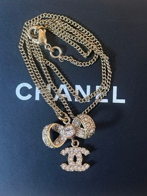 CHANEL RIBBON COCO MARK NECKLACE GOLD RHINESTONE LOGO VINTAGE JEWELRY