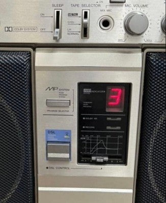AIWA CS-J77MKII 2BAND STEREO RADIO CASSETTE RECORDER AC100V 50/60HZ 17W
