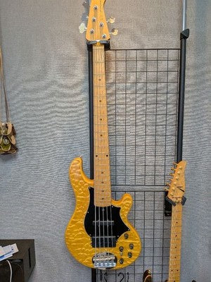 LAKLAND SL55-94DX 5-STRING BASS GUITAR SWAMP ASH QUILT MAPLE TOP