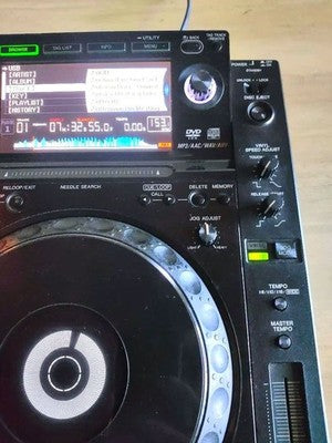 PIONEER CDJ-2000 PROFESSIONAL DJ MULTI PLAYER - E-8709 ERROR CLEAR, NEW CABLES