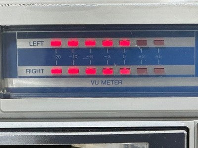 TOSHIBA RT-S87 FM AM STEREO CASSETTE RECORDER BOMBEAT SILVER AC100V 50/60HZ 20W