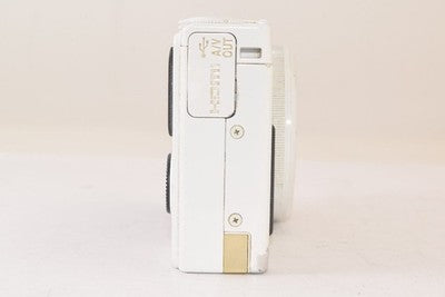 NIKON COOLPIX P330 WHITE COMPACT DIGITAL CAMERA FOR PARTS NOT WORKING