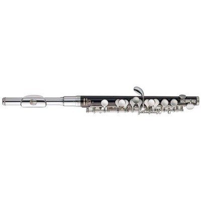YAMAHA PICCOLO YPC-32 WITH HARD CASE, SHIPPING BOX UNOPENED　MINT