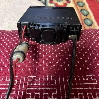 YAESU FT-4800 IS A DUAL-BAND FM TRANSCEIVER IDEAL FOR AMATEUR RADIO.