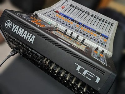 YAMAHA TF1 DIGITAL MIXER V4.56 EXCELLENT CONDITION W/ ORIGINAL BOX JAPAN