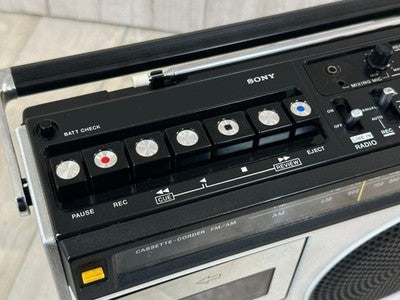 SONY CF-1980 BOOMBOX RADIO CASSETTE RECORDER RARE COLOR WHITE JAPAN