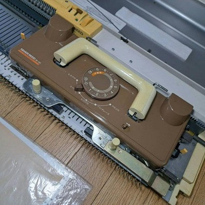SILVER REED MY STUDIO SK155 9MM CHUNKY BULKY KNITTING MACHINE SERVICED FULL SET