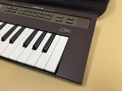 YAMAHA REFACE DX SYNTHESIZER WITH DEDICATED CASE POWER ADAPTER MANUAL NEAR MINT