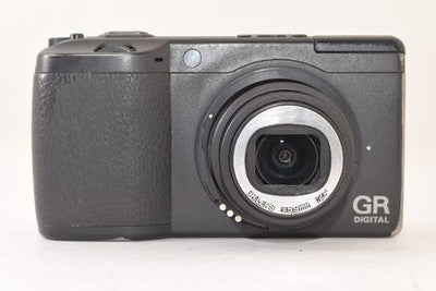 RICOH GR DIGITAL II COMPACT DIGITAL CAMERA LARGE MONITOR FOR PARTS NOT WORKING