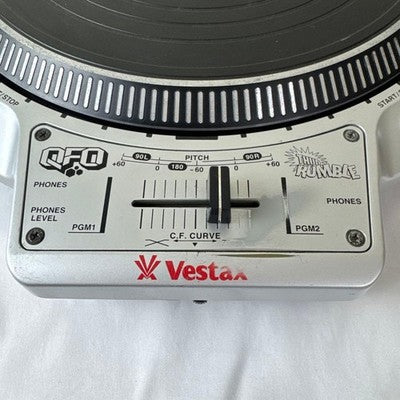 VESTAX QFO DJ TURNTABLE W/ SHURE M44-7 CARTRIDGE - TESTED, HAS CRACK