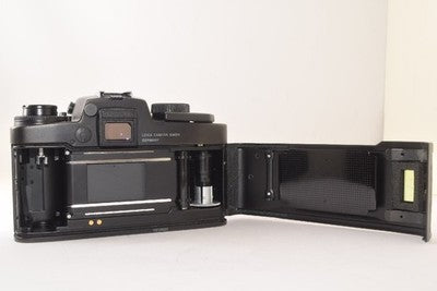 LEICA R6.2 BODY BLACK FILM SLR CAMERA MECHANICAL SHUTTER FOR PARTS NOT WORKING