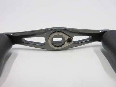 SHIMANO 18 BANTAM MGL BAITCASTING REEL, 84MM KNOB SHAFT SPACING, HANDLE