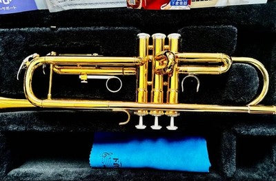 YAMAHA YTR-3335 Bb TRUMPET W/ CASE MOUTHPIECE CARE KIT WARRANTY EXCELLENT