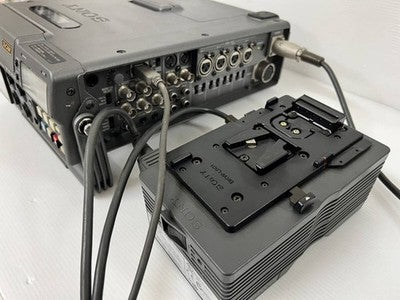 SONY DSR-50 DVCAM DIGITAL VIDEO CASSETTE RECORDER AC-DN2B ADAPTER USED