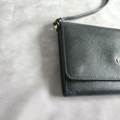 PRADA SHOULDER WALLET BLACK SAFFIANO LEATHER METAL LOGO CROSSBODY BAG Y2K