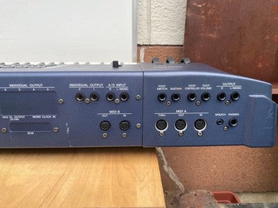 YAMAHA EX5 SYNTHESIZER 76-KEY MUSIC WORKSTATION TESTED WORKING FROM JAPAN