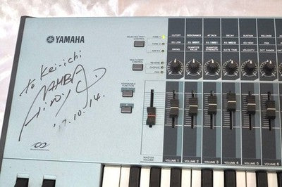 YAMAHA MOTIF XS7 76-KEY MUSIC PRODUCTION SYNTHESIZER W/ HARD CASE FROM JAPAN