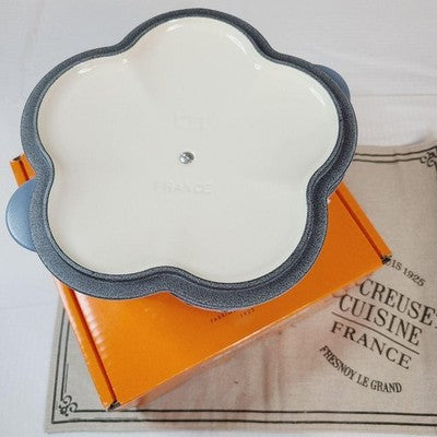 LE CREUSET COCOTTE FLEUR 20CM MINERAL BLUE FLOWER KNOB RARE NEW JP