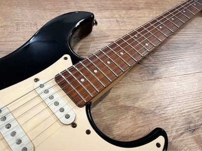 YAMAHA PACIFICA 112 ELECTRIC GUITAR MAINTAINED STRAT STYLE 90% FRETS USED